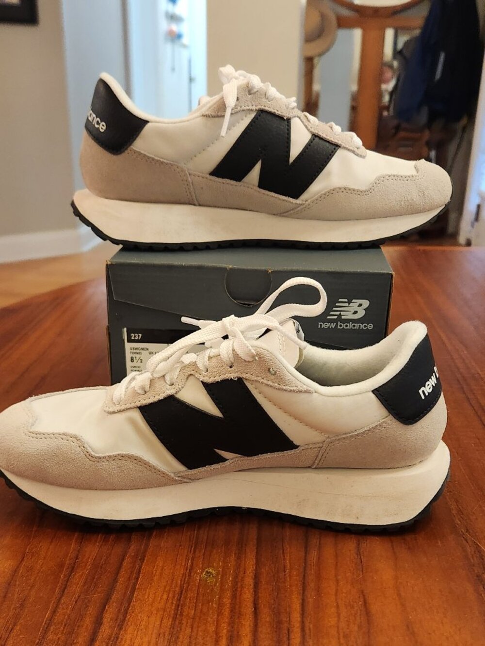 New Balance 237 - Picture 1 of 6